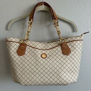 RIONI - Mira, Trendy Traveler’s Tote